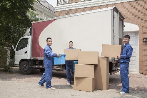 Man and van moving house items in Wallington